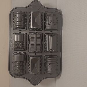 Nordic Wear Train Cake Pan